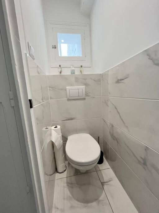 Appartement Renove - Wifi - Jardin - Centre De Niort Eksteriør billede